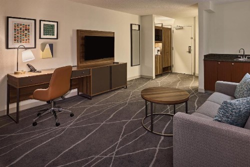 Holiday Inn Express Charleston Downtown - Medical Area an IHG Hotel - image 13