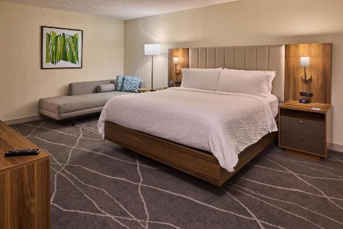 Holiday Inn Express Charleston Downtown - Medical Area an IHG Hotel - image 30