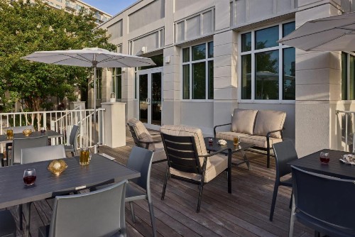 Holiday Inn Express Charleston Downtown - Medical Area an IHG Hotel - image 4