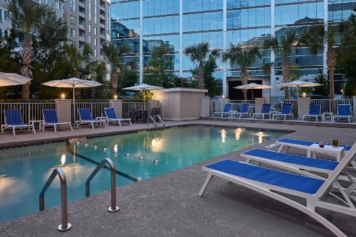 Holiday Inn Express Charleston Downtown - Medical Area an IHG Hotel - image 5