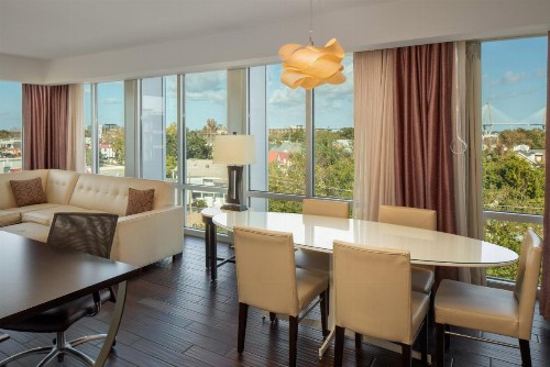 Holiday Inn Charleston Historic Downtown an IHG Hotel - image 28