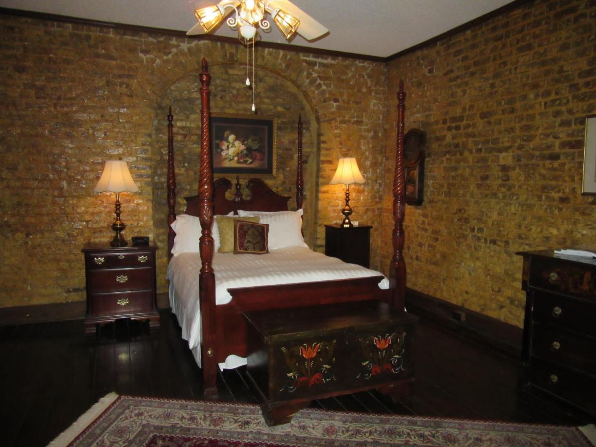 27 State Street Bed & Breakfast - image 7