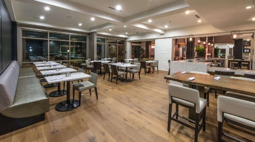 Hilton Garden Inn Charleston Waterfront/Downtown - image 14