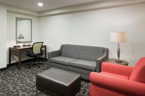 Hilton Garden Inn Charleston Waterfront/Downtown - image 20