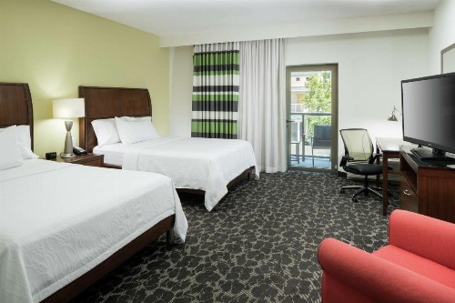 Hilton Garden Inn Charleston Waterfront/Downtown - image 25