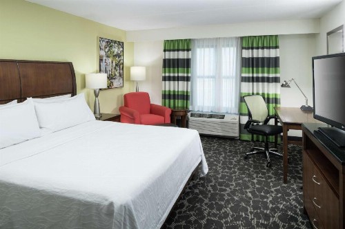 Hilton Garden Inn Charleston Waterfront/Downtown - image 30