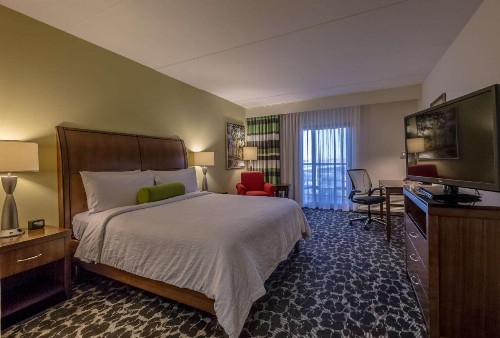 Hilton Garden Inn Charleston Waterfront/Downtown - image 45