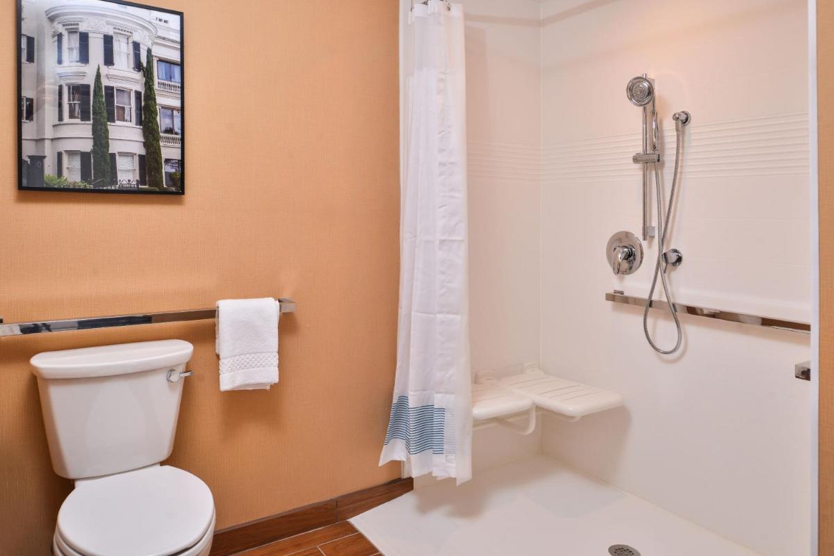 TownePlace Suites by Marriott Charleston-West Ashley - image 2
