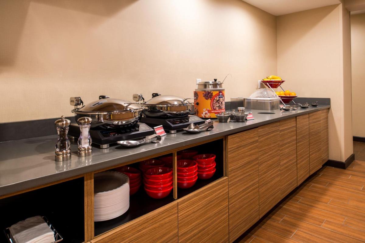 TownePlace Suites by Marriott Charleston-West Ashley - image 4