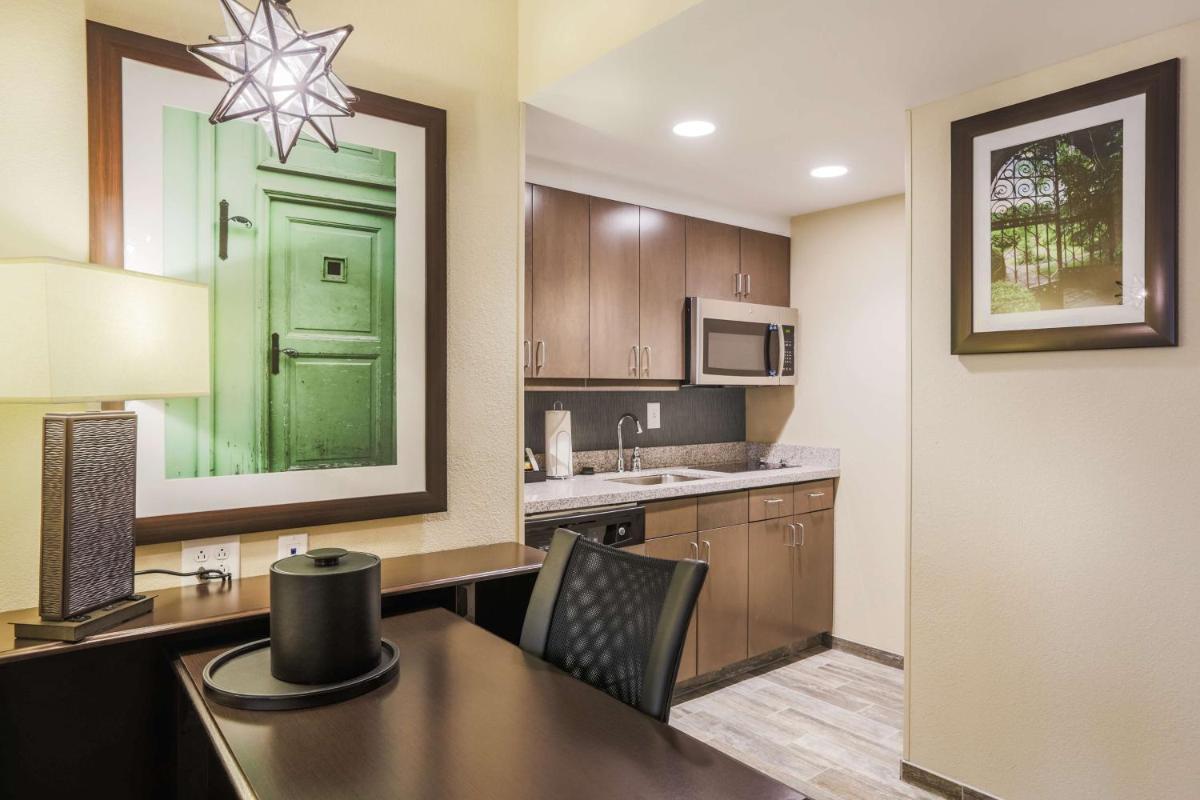 Homewood Suites By Hilton Charleston Historic District - image 7