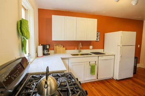 Sweet Spacious Suite - image 41