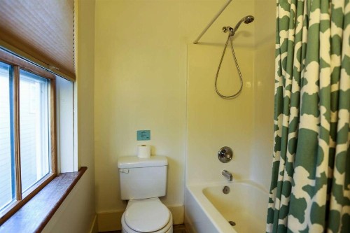Sweet Spacious Suite - image 43