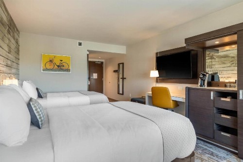 Cambria Hotel Charleston Riverview - image 23