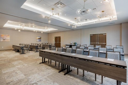 Cambria Hotel Charleston Riverview - image 36