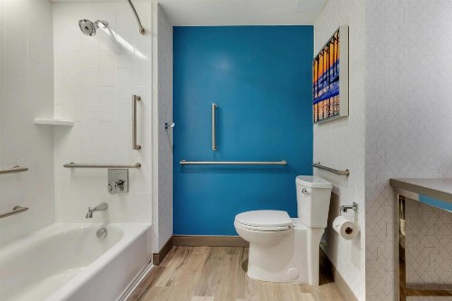 Cambria Hotel Charleston Riverview - image 43