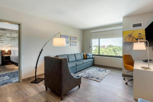 Cambria Hotel Charleston Riverview - image 47