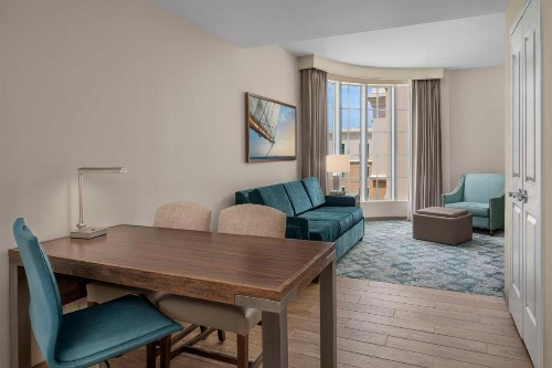 Embassy Suites by Hilton Charleston Harbor Mt. Pleasant - image 26