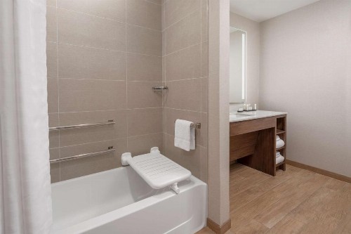 Embassy Suites by Hilton Charleston Harbor Mt. Pleasant - image 34