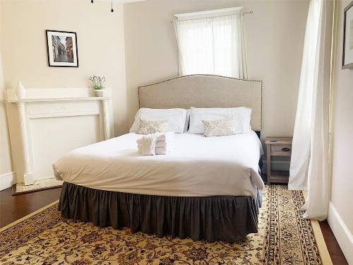 Jasmine Suite at Morrison Manor - image 5