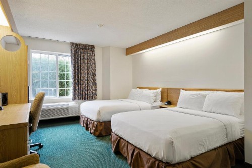 Charlevoix Inn & Suites SureStay Collection by Best Western - image 32