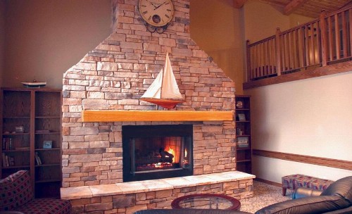 AmericInn by Wyndham Charlevoix - image 2