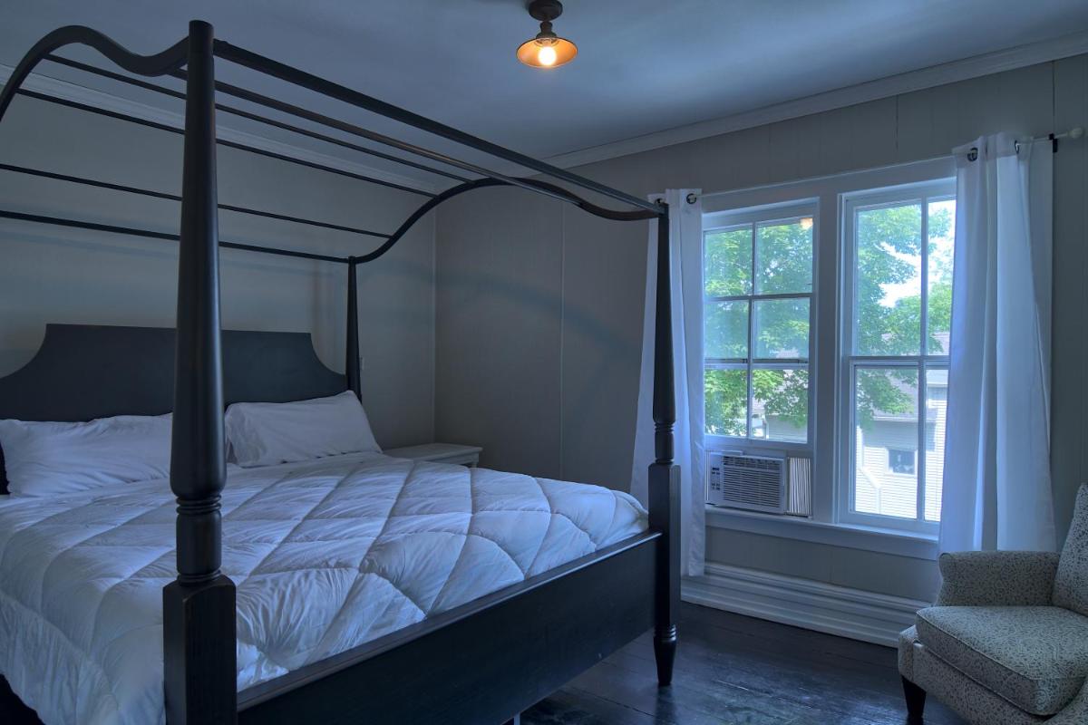 Charlevoix House - image 2