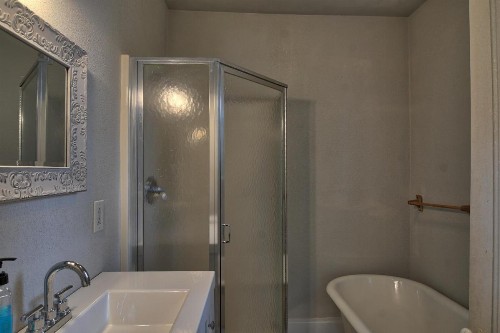 Charlevoix House - image 38