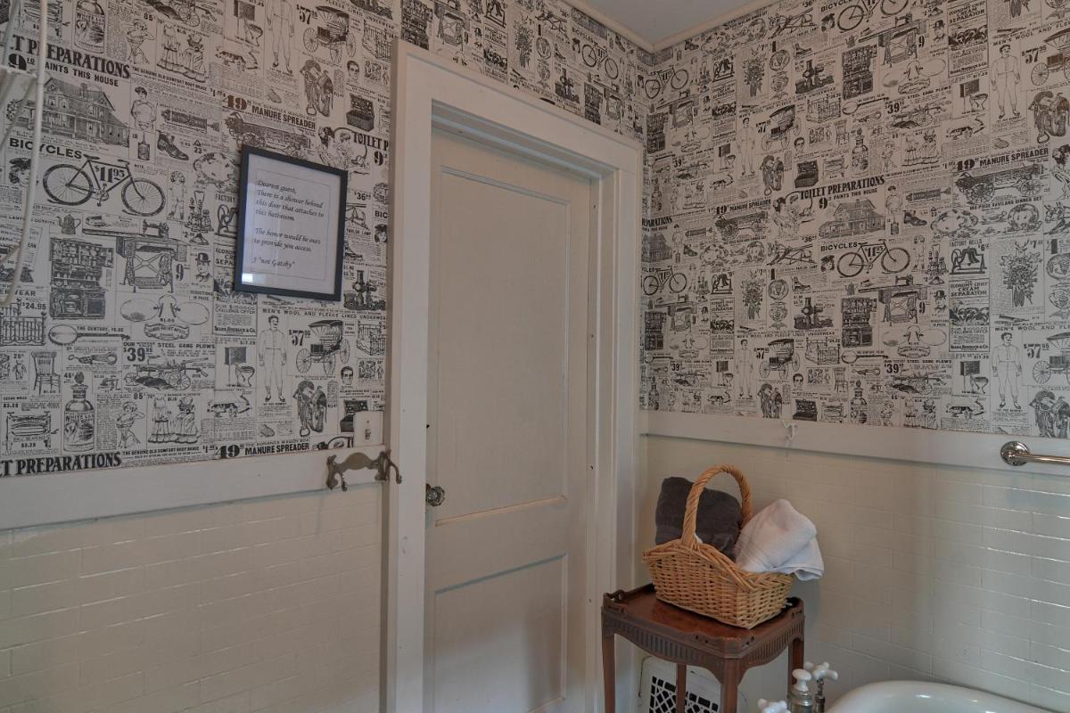 Charlevoix House - image 7