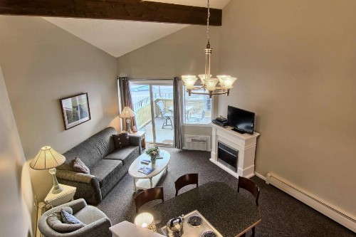 204 Pointes North Inn - image 3