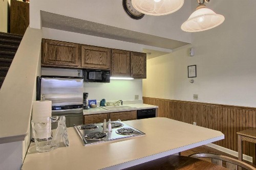 209 Pointes North Inn - image 26
