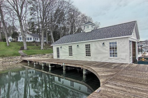 Lake George Escape