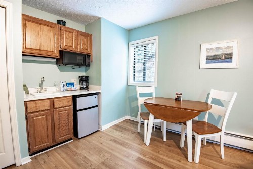 111 Pointes North Inn - image 7