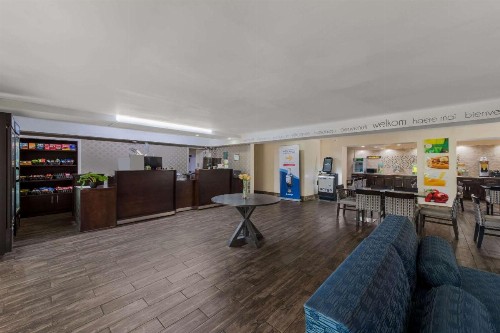 Quality Inn & Suites Charlotte Airport - image 3