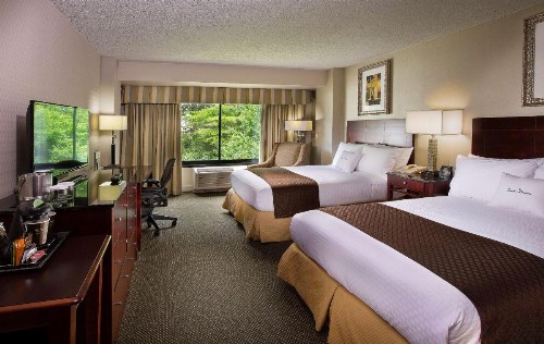 DoubleTree by Hilton Charlotte Airport - image 11