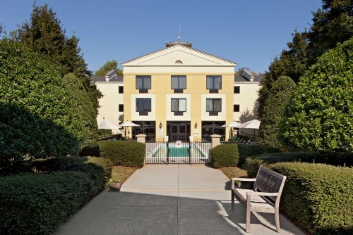 DoubleTree by Hilton Charlotte Airport - image 3