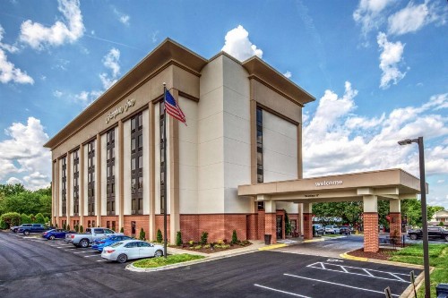 Hampton Inn Charlotte University Place - image 2