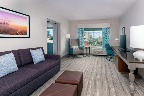 Hilton Garden Inn Charlotte Uptown - image 12
