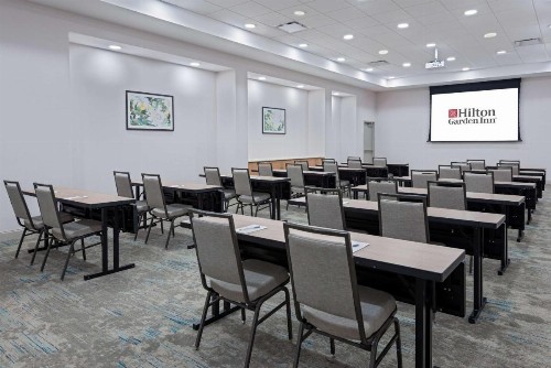 Hilton Garden Inn Charlotte Uptown - image 24