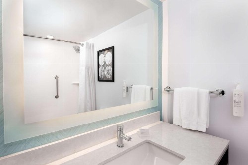 Hilton Garden Inn Charlotte Uptown - image 42