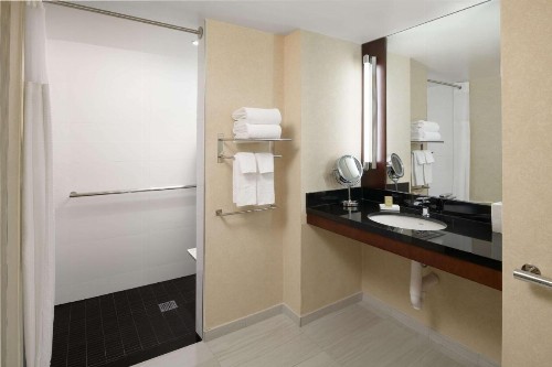 Hilton Charlotte Uptown - image 16