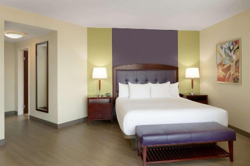 Hilton Charlotte Uptown - image 23
