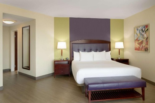 Hilton Charlotte Uptown - image 28