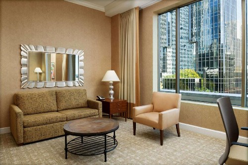 Hilton Charlotte Uptown - image 29
