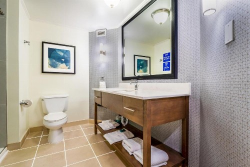 Hilton Charlotte Executive Park - image 28