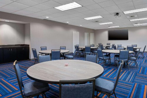 Hampton Inn Charlotte Uptown - image 19