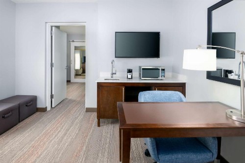 Hampton Inn Charlotte Uptown - image 20