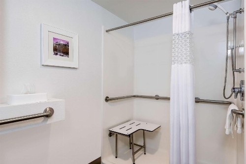 Hampton Inn Charlotte Uptown - image 23