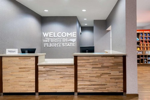 Hampton Inn Charlotte Uptown - image 24