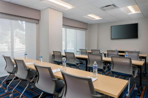 Hampton Inn Charlotte Uptown - image 28