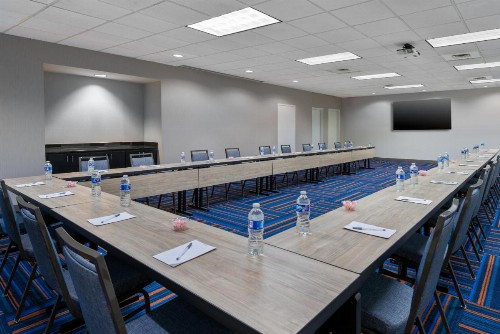 Hampton Inn Charlotte Uptown - image 35